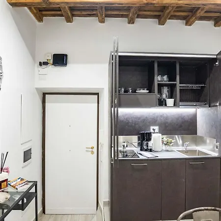 Penna Relais Al Corso Oda ve Kahvaltı 3*