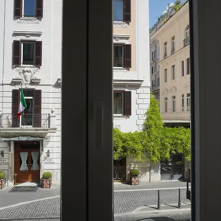 Penna Relais Al Corso Roma